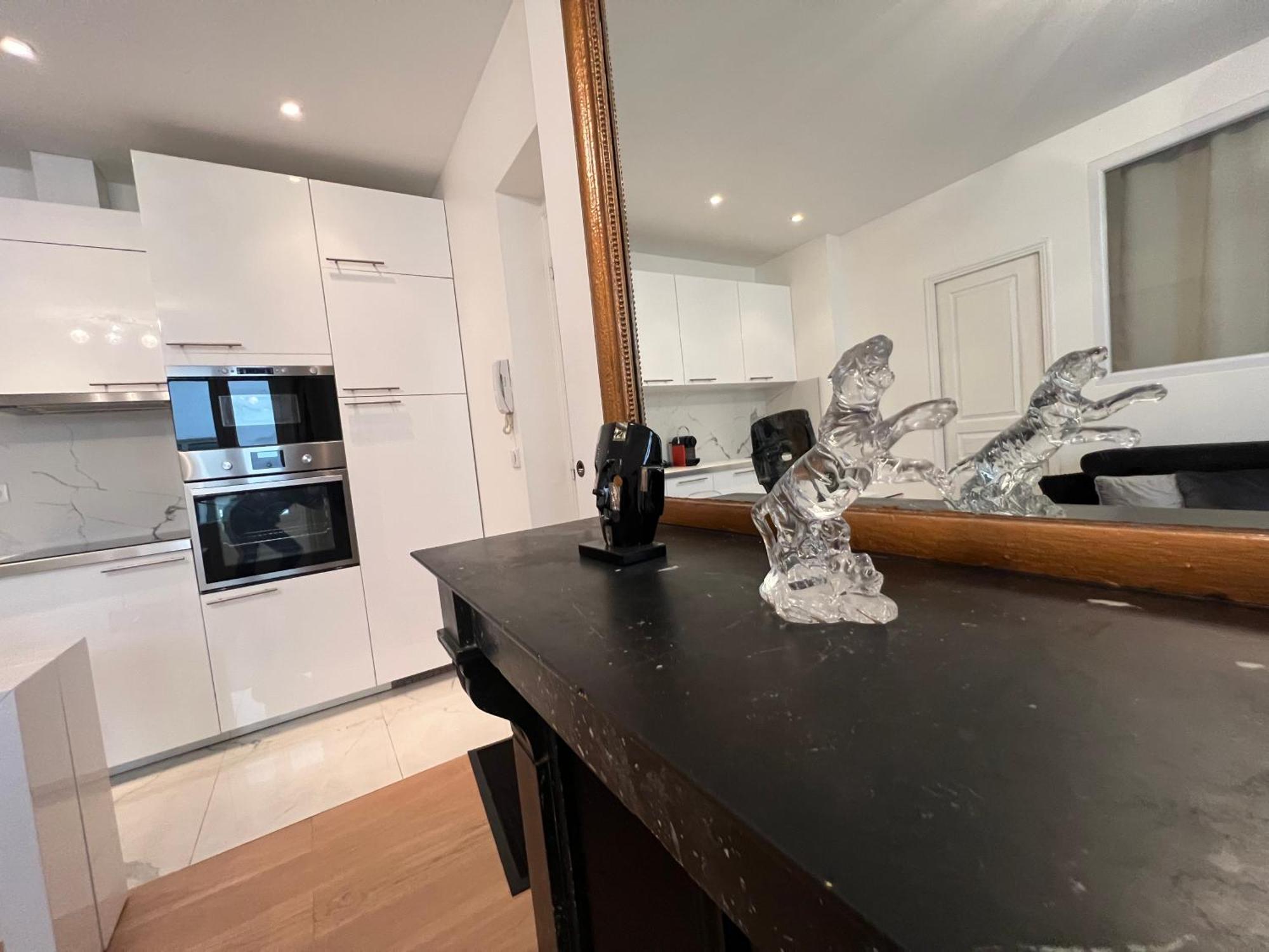 Luxury Appartment, Champs Elysees, Neuf ! باريس المظهر الخارجي الصورة